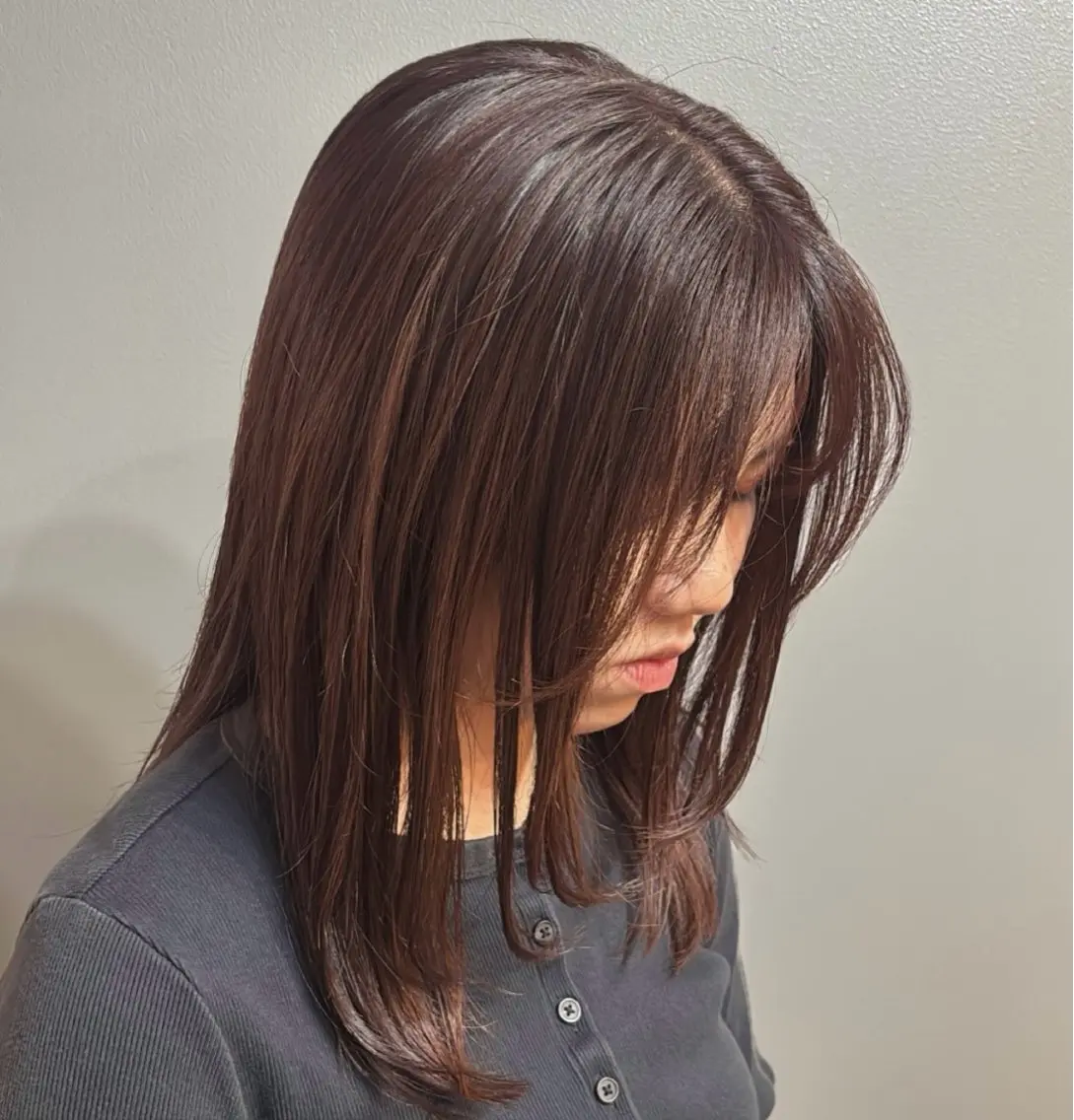 ミディアム カラー ブラウンカラー ピンクカラー ピンクブラウン ヘアカラー Hair ruup / マイナのヘアスタイル