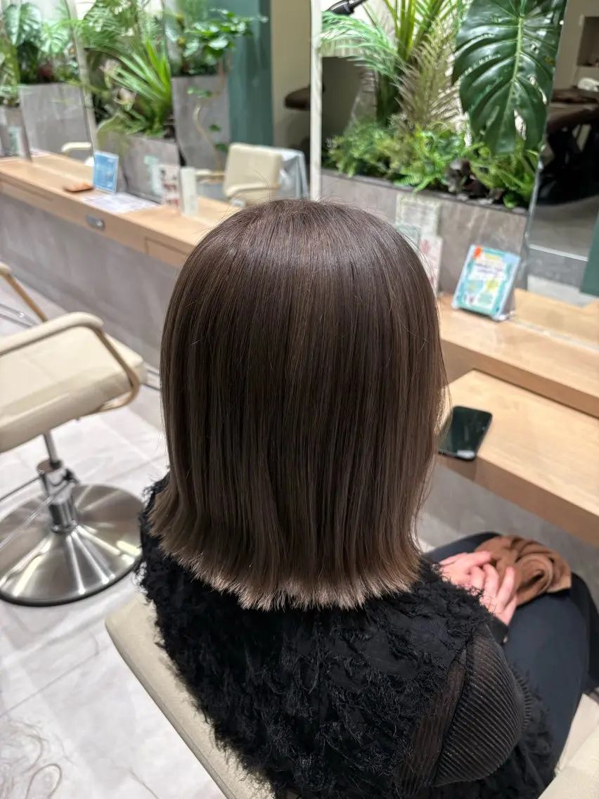 ミディアム 米田 穂乃花のヘアスタイル