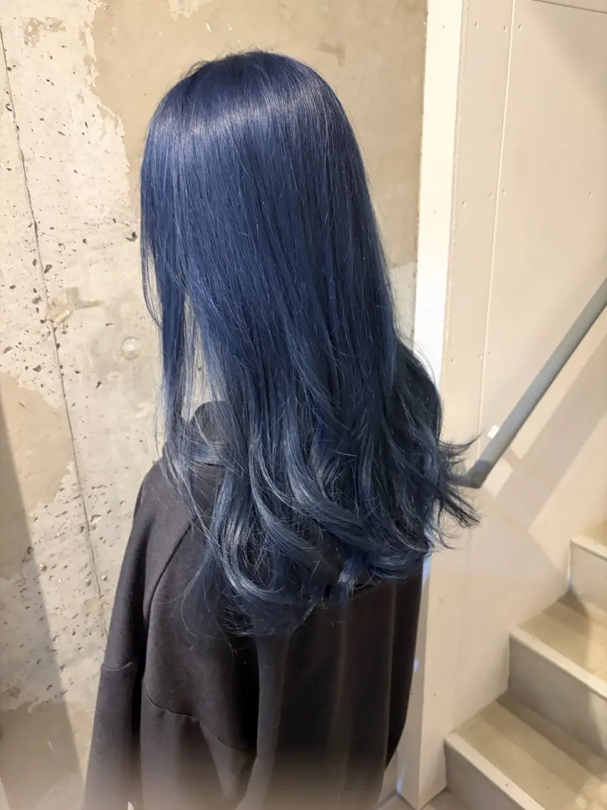 ロング ヘアカラー 中田 桃夏のヘアスタイル