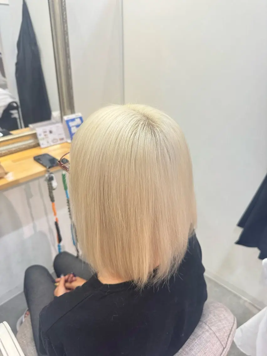 カラー ブリーチ ヘアカラー カラー🎨 【eclat】未菜美のヘアスタイル