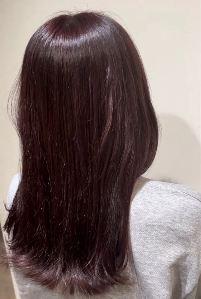 ロング カラー ブラウンカラー バイオレットカラー バイオレットブラウン 👒oikawa kaede🍃のヘアスタイル