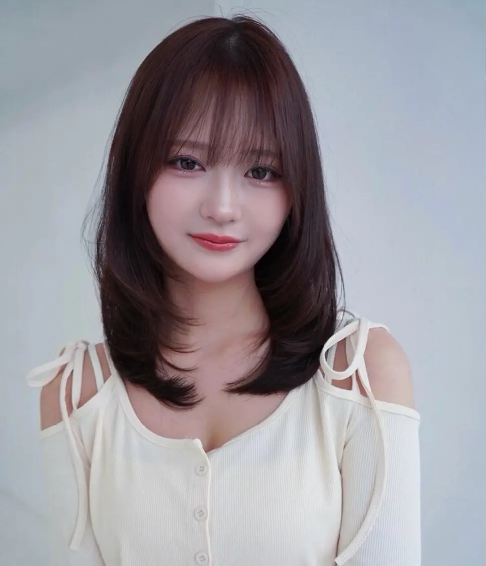 ミディアム 尾前 了守のヘアスタイル
