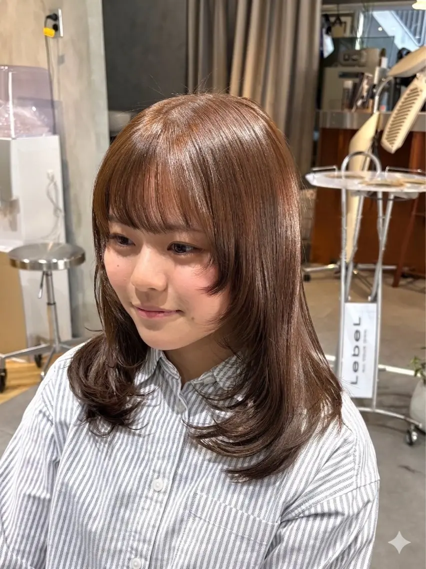 ミディアム カット ヘアカラー 相宮 優羽のヘアスタイル