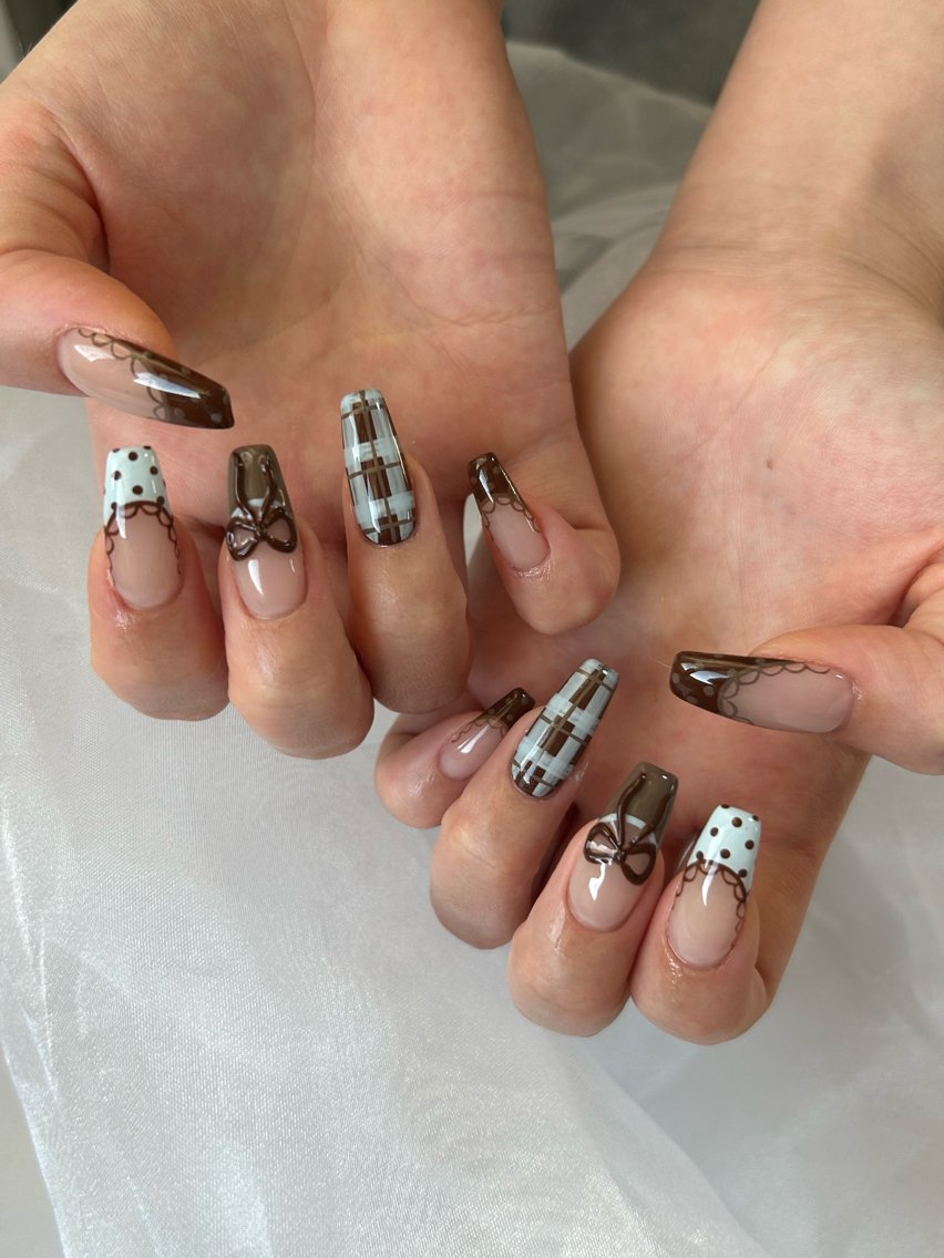 ネイル AERA nail shino🐱⸝꙳のネイルデザイン