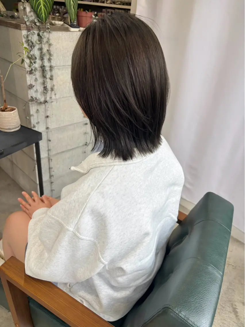 ショート カラー 髙木 千惺のヘアスタイル