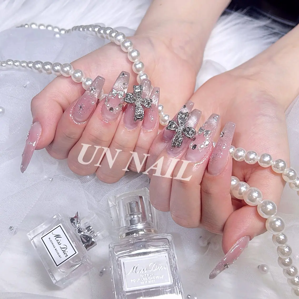 ネイル ワンホンネイル 冬ネイル クリスマス ハンドネイル UN NAILのネイルデザイン