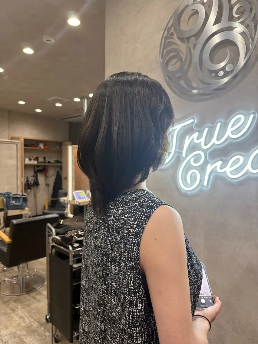 【営業後限定】ヘアカラー+3cm以上切らせて頂ける方限定無料カット✂️の写真