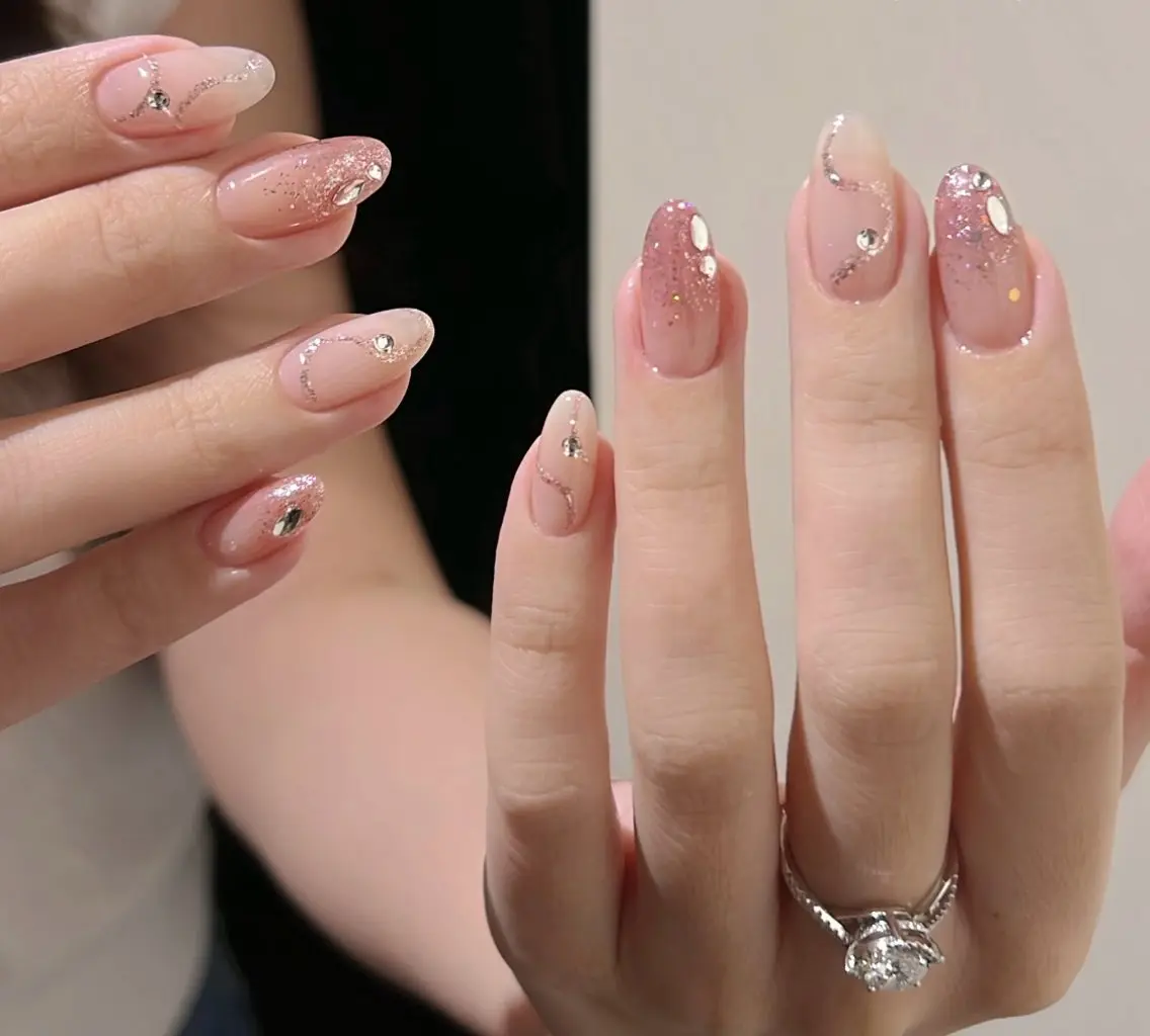 ネイル アートネイル チークネイル 長さ出し マグネットネイル 持ち込み ハンドネイル ハンドケア For you. Nail Salonのネイルデザイン