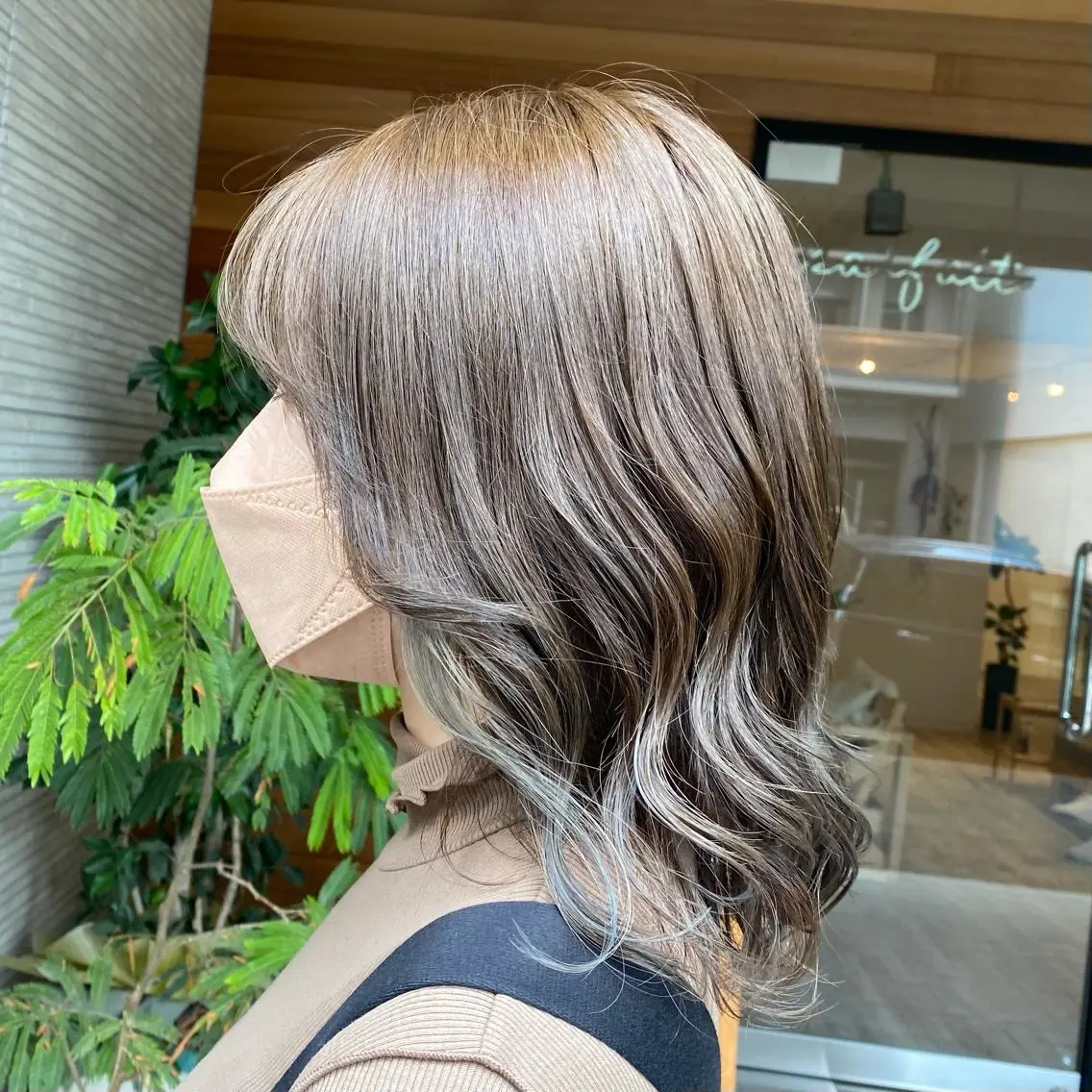 ミディアム 透明感カラー 【問屋町】moe🪿のヘアスタイル