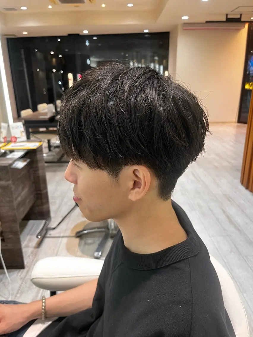 ショート メンズ 上原 亘のヘアスタイル