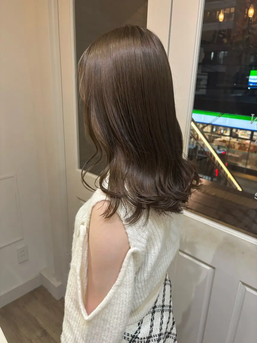 セミロング カラー ヘアカラー トリートメント Risa🐈⬛/ グレージュ/透明感のヘアスタイル