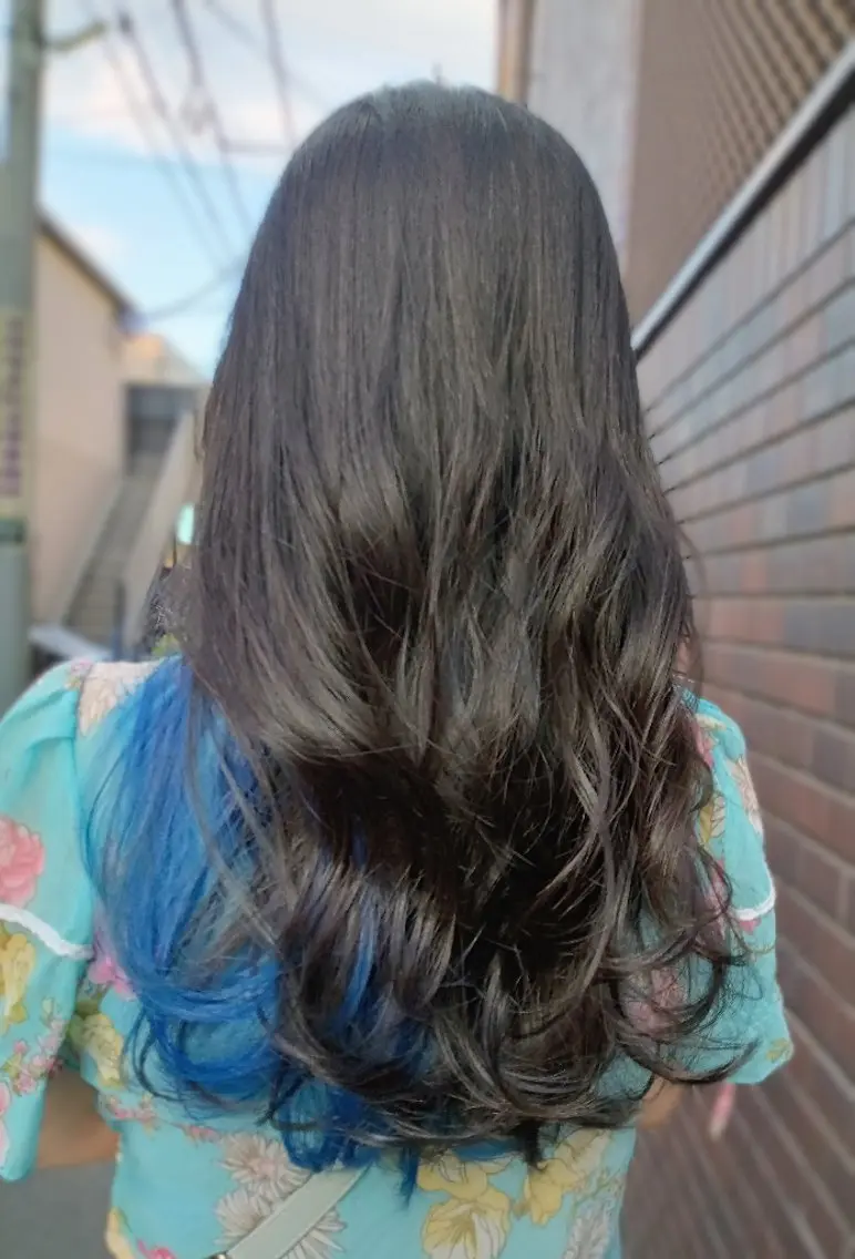 ロング カラー ブリーチ go s go(e) 店 コンドウマチコのヘアスタイル
