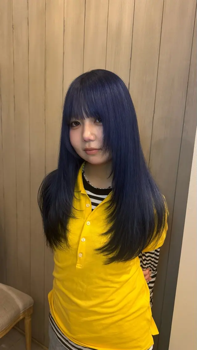 ロング カラー 黒髪 ブリーチ ブルーカラー 顔周りカット レイヤーカット 亀有✂️正路 彩夏のヘアスタイル