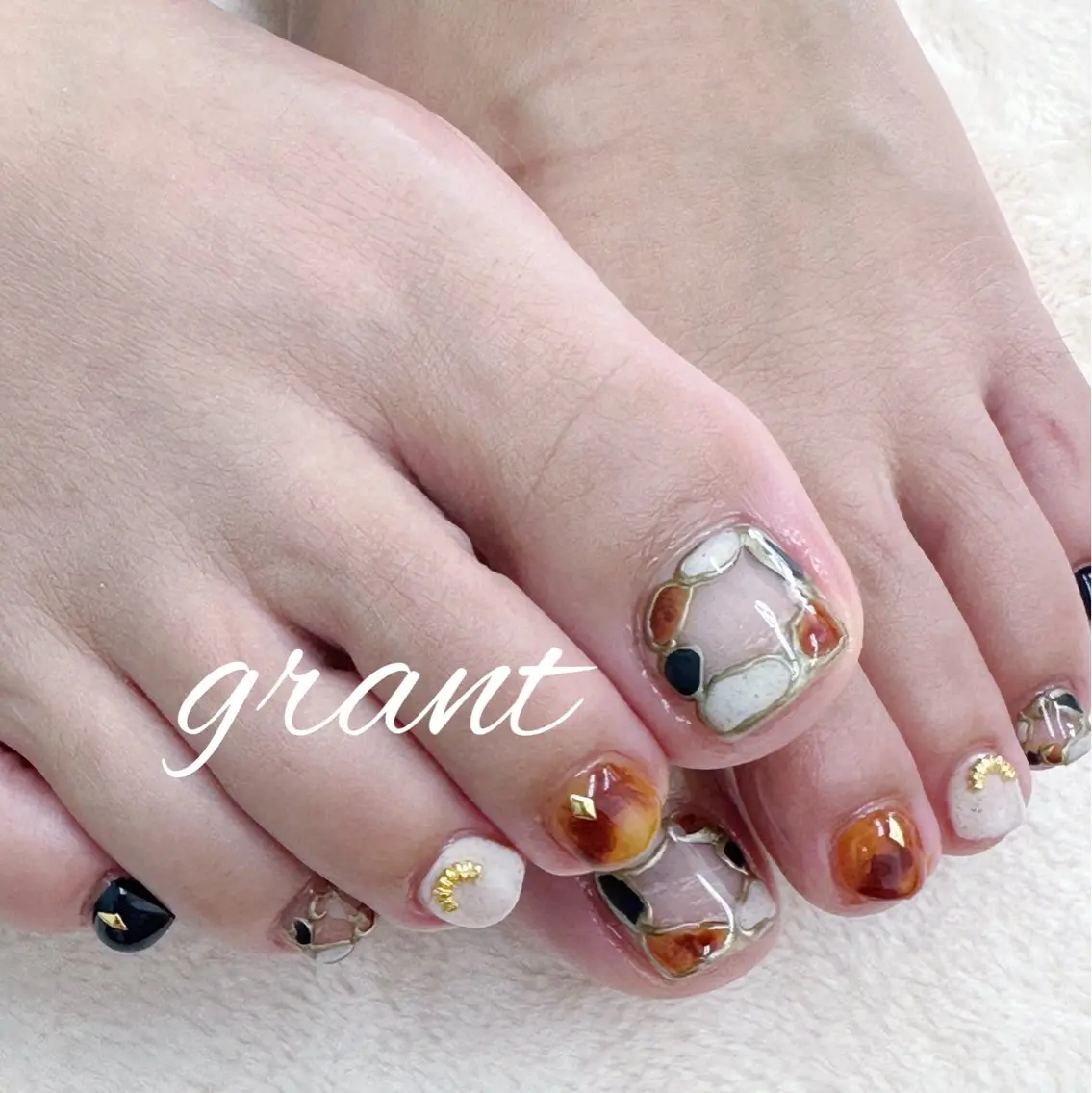 ネイル フットネイル フットネイル nailsalon grantのネイルデザイン