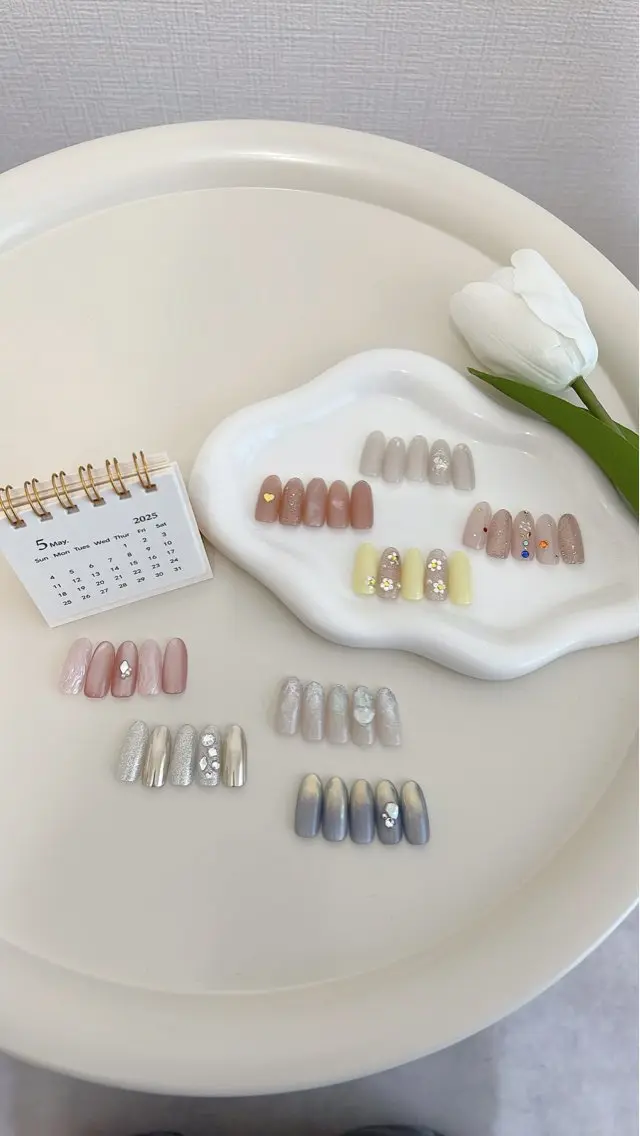 ネイル フットネイル ジェルネイル 韓国ネイル マグネットネイル ハンドネイル nail salon Lauleaのネイルデザイン
