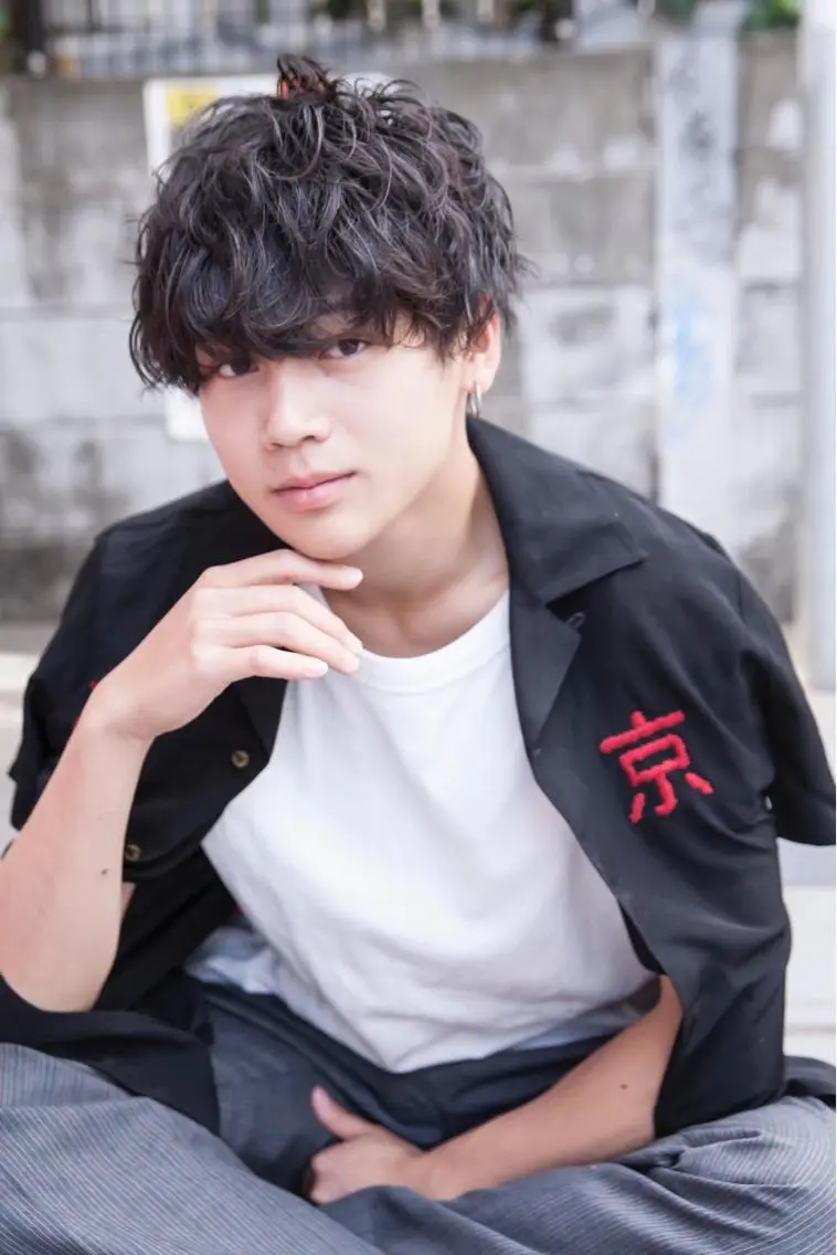 【MENS限定クーポン💇🏼♂️】カット+パーマ+シルクトリートメント無料サービスの写真