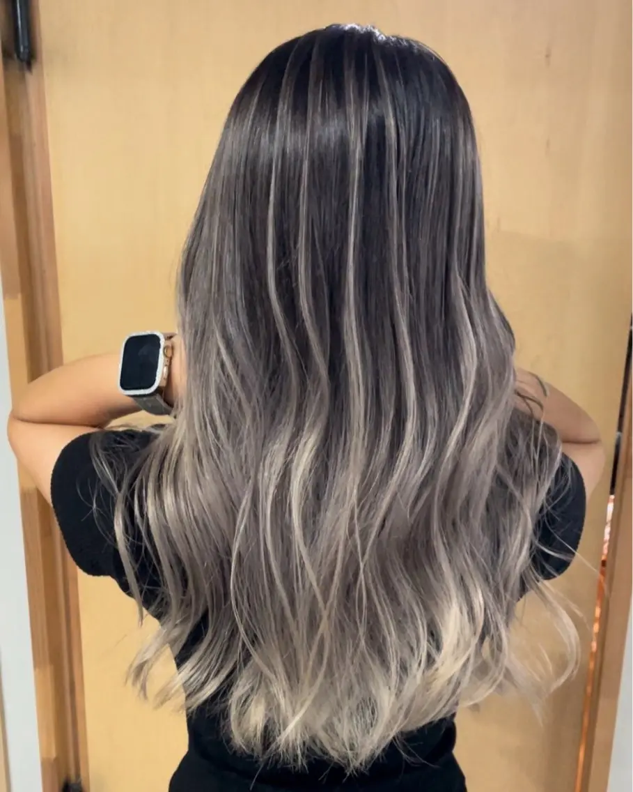 ロング レイヤーカット 藤沢エクステ れんな💖のヘアスタイル