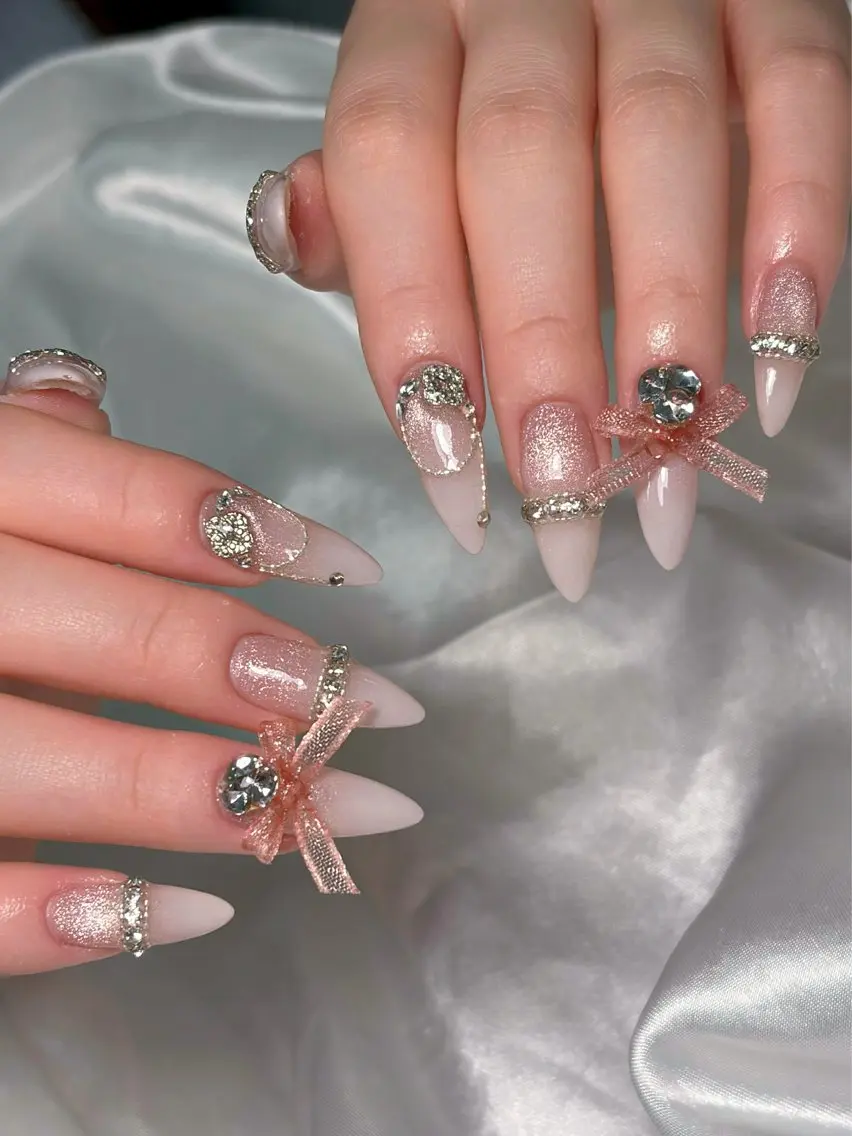 ネイル ハンドネイル LEELA NAIL STUDIOのネイルデザイン