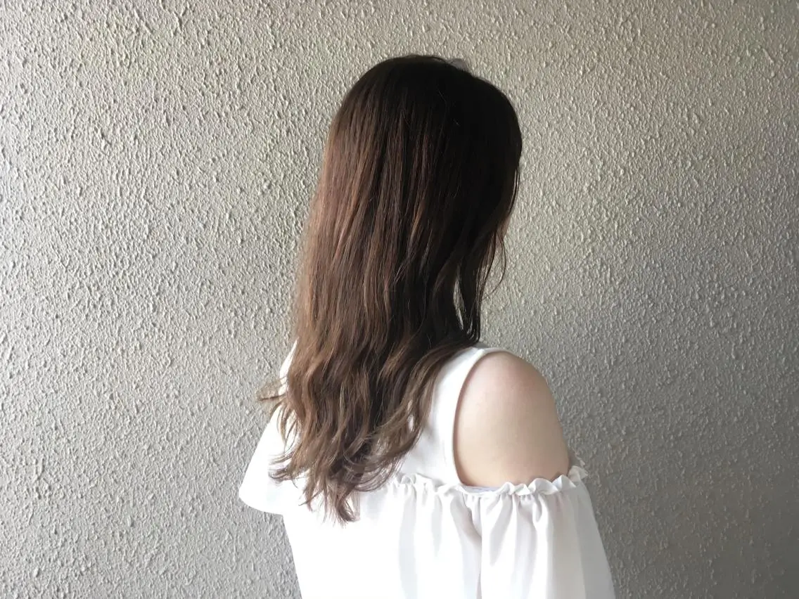 セミロング カラー ベージュカラー サダハルカ ｜chouetteのヘアスタイル