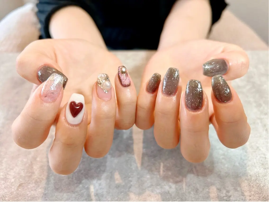 ネイル Adore nailのネイルデザイン