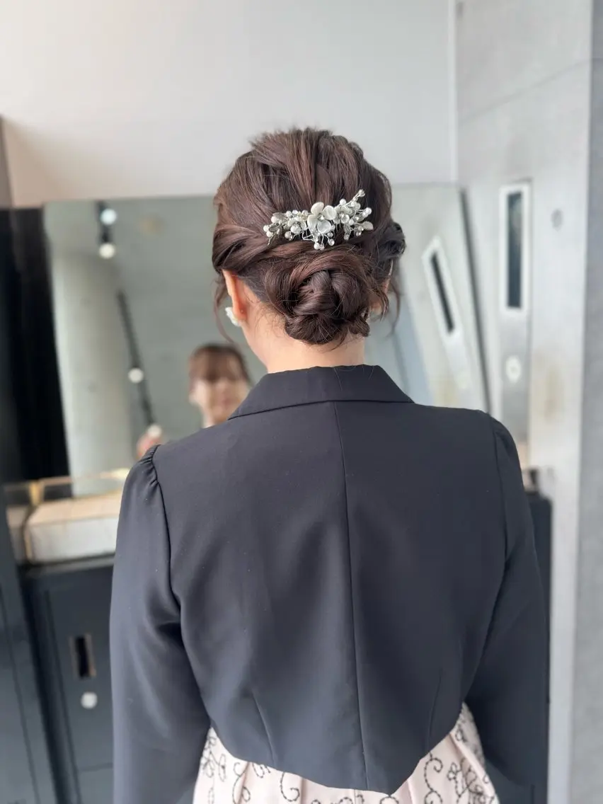 ロング カラー パーマ ヘアアレンジ ヘアセット 透明感/オリーブ/ グレージュ/YUKAのヘアスタイル