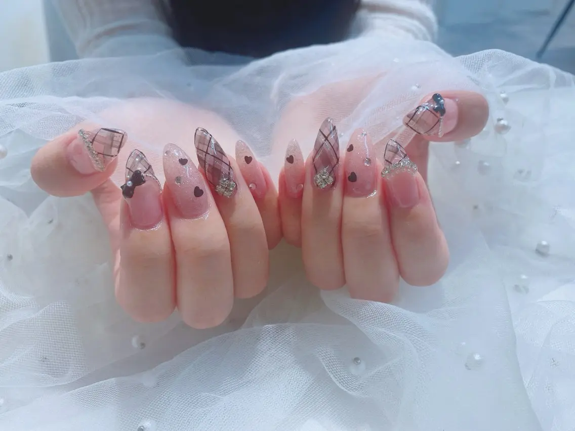 ネイル DG nailのネイルデザイン