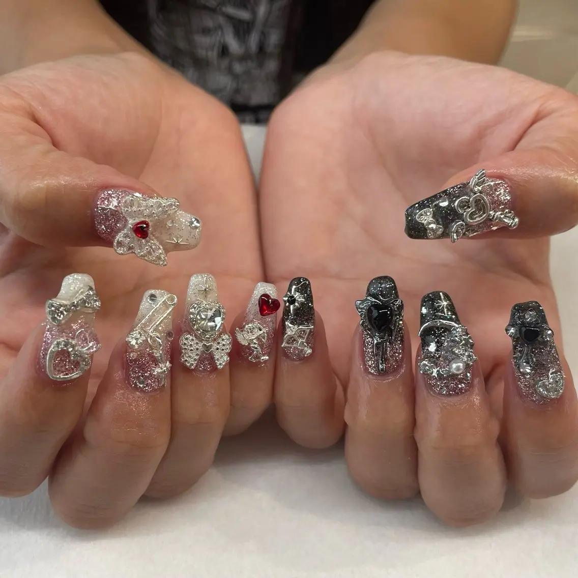 ネイル ハンドネイル 💎🐰 saki. m 🐰💎のネイルデザイン