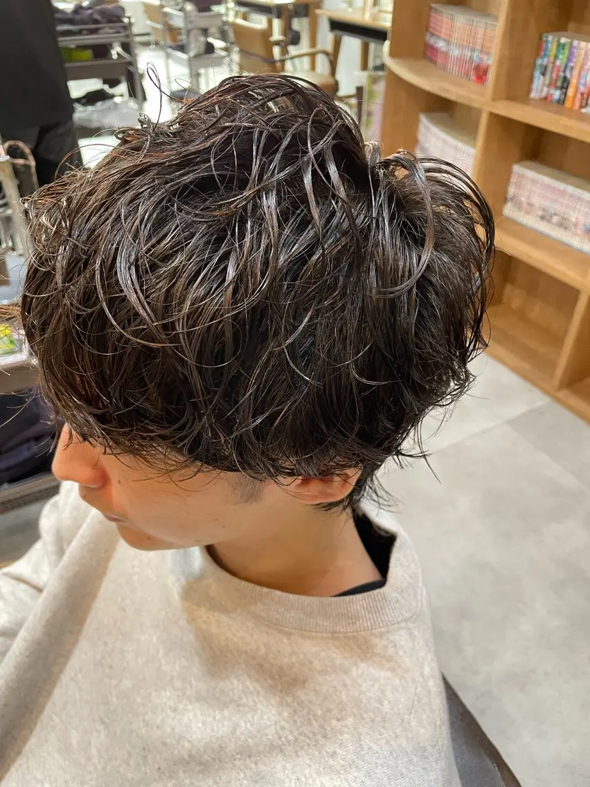 ショート パーマ メンズ レオン澄川 齊藤のヘアスタイル