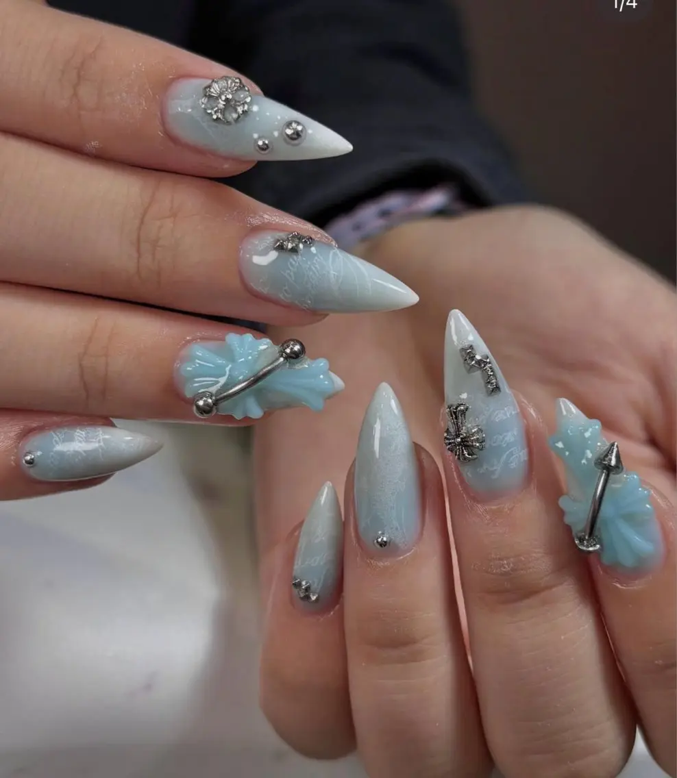 ネイル アートネイル ボルドー フレンチネイル ジェルネイル 氷ネイル・うるうるネイル ハンドネイル Julie NailSalonのネイルデザイン