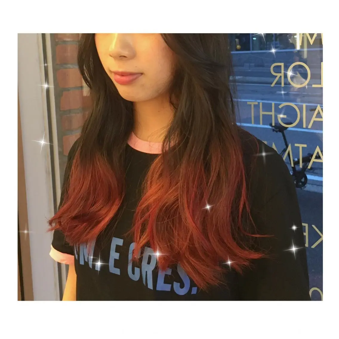 ロング カラー グラデーションカラー 加藤 あやみのヘアスタイル