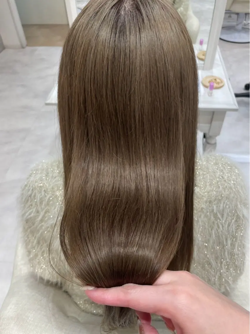 カット🤍イルミナカラー🤍OLAPLEXトリートメントの写真