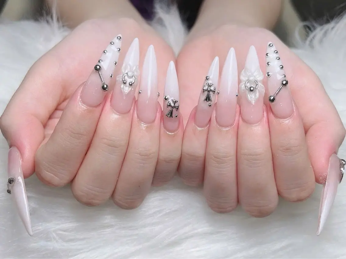 ネイル ガーリー ハート 韓国ネイル ニュアンスネイル リボン Sora nail 長さ出し専門店のネイルデザイン