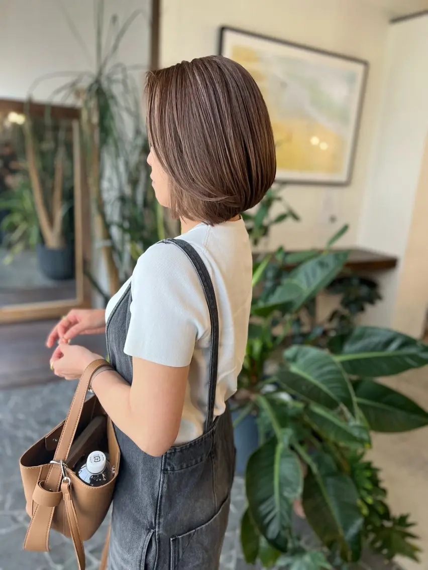 ミディアム 石崎 美帆のヘアスタイル