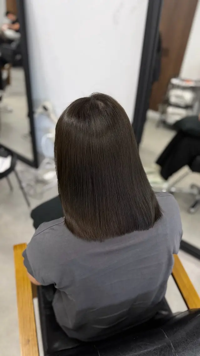 ミディアム ヘアカラー 入江 桃花のヘアスタイル