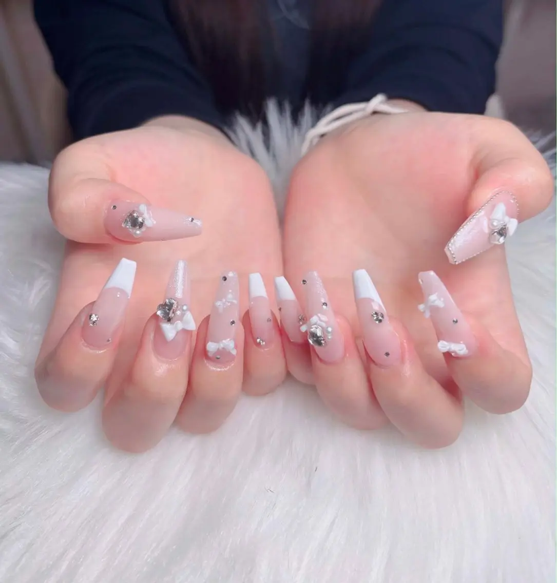 ネイル ハンドネイル Swan Nail Salonのネイルデザイン