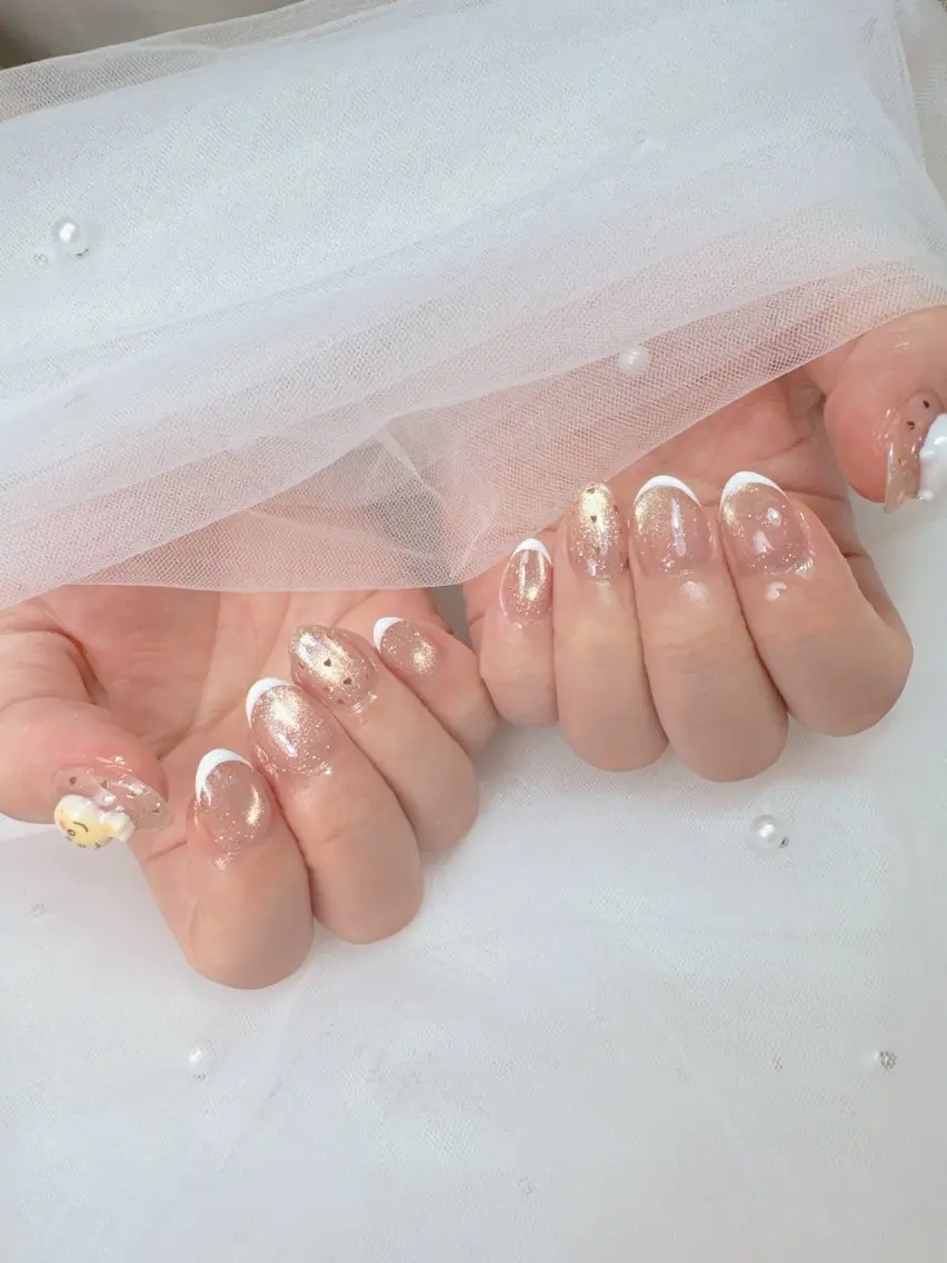 ネイル 長さ出し キラキラネイル ワンホンネイル ハンドネイル Queeens nailのネイルデザイン