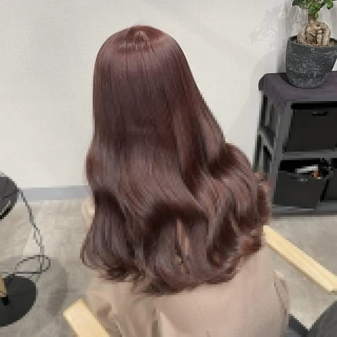 カラー 暖色カラー✨代表しげ オグジュアリーのヘアスタイル