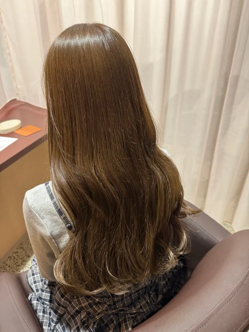 ロング カット ヘアカラー 【YOKE】　西田 乃那のヘアスタイル
