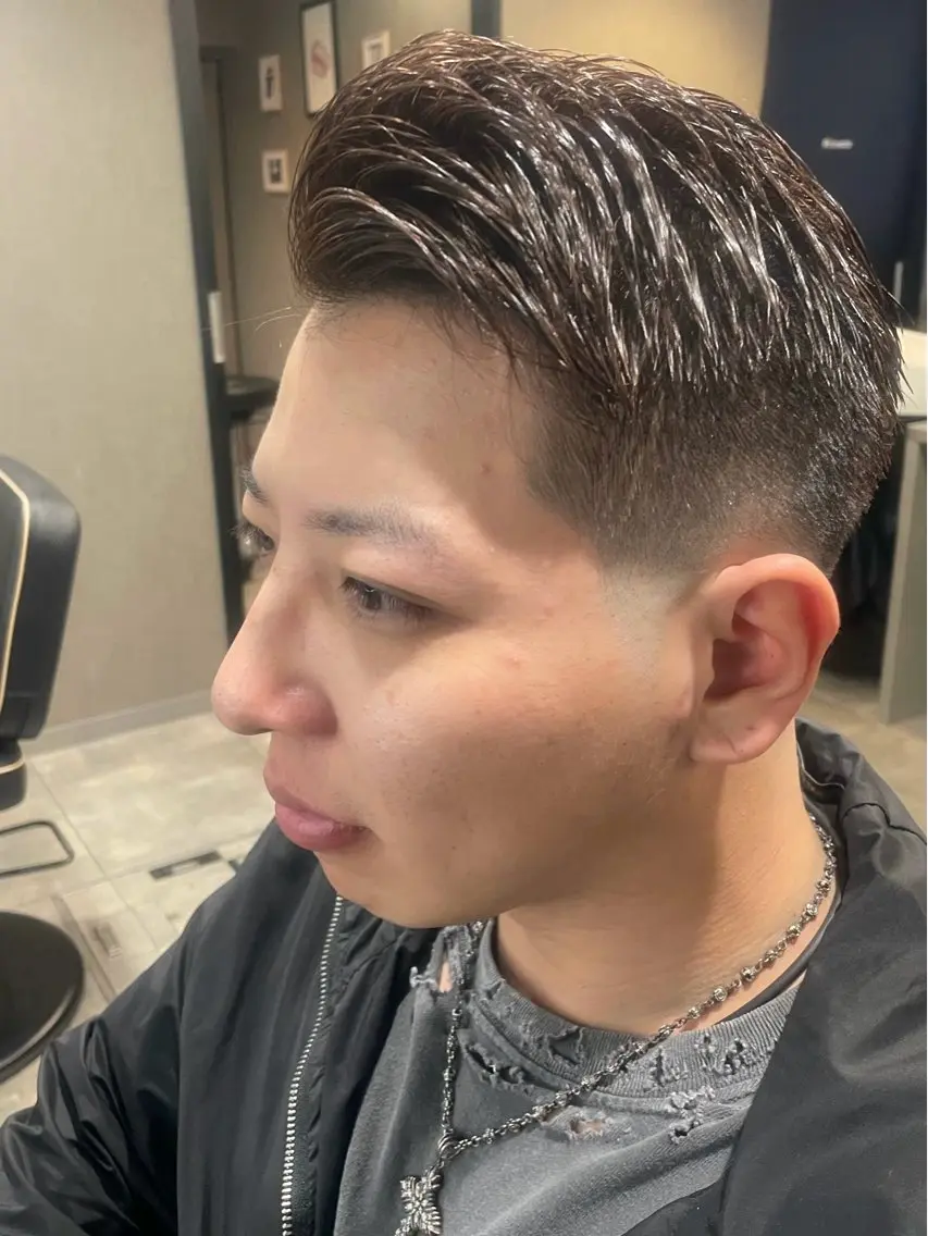 メンズ アップバング フェードカット メンズショート スパイキーショート 刈り上げ Li'a【リア】 ANNAのヘアスタイル