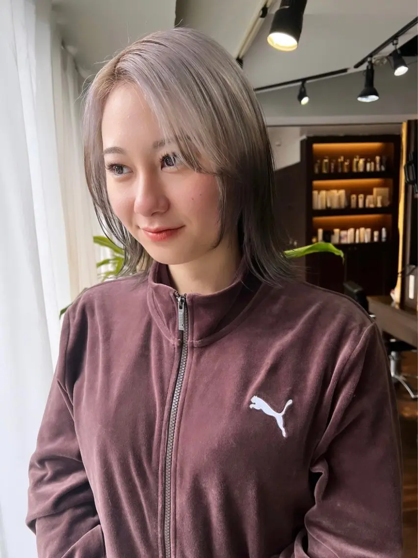 ミディアム カラー ブリーチ ケアブリーチ 透明感カラー デザインカラー ダブルカラー ハイトーン/ボブ 🎀sonokaのヘアスタイル