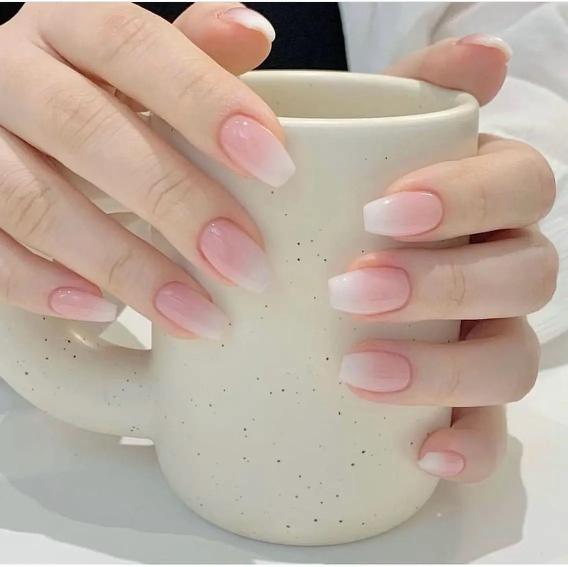 ネイル フレンチネイル ジェルネイル 韓国ネイル マグネットネイル マグネットフレンチ akina nailsのネイルデザイン