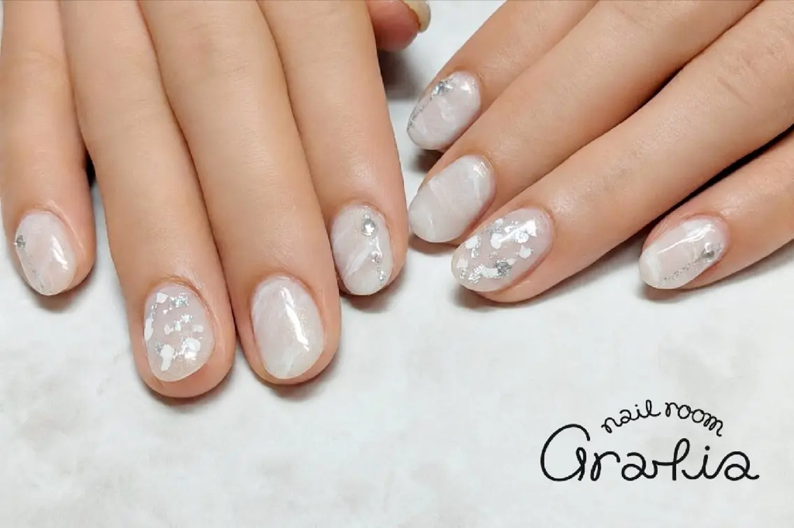 ネイル ハンドネイル nail room gratia のネイルデザイン