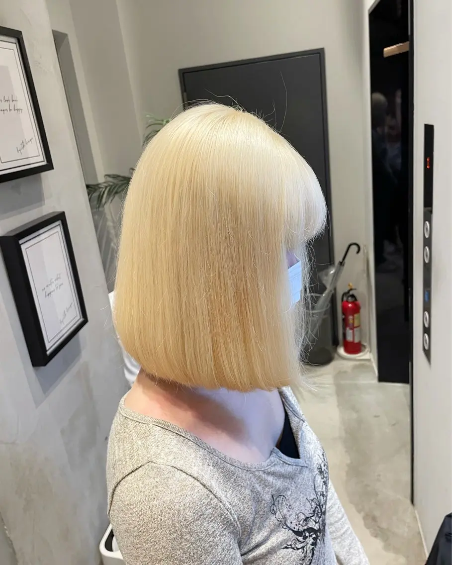 セミロング カラー 抜きっぱなしブロンド ブロンド 🤍haruna 🤍SUIのヘアスタイル
