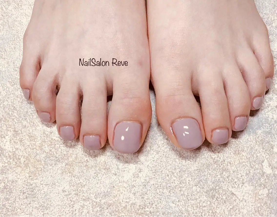 ネイル フットネイル ワンカラーネイル フットネイル NailSalon Reveのネイルデザイン