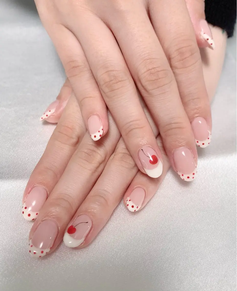 ネイル ドット フレンチネイル ガーリー nail lumièreのネイルデザイン