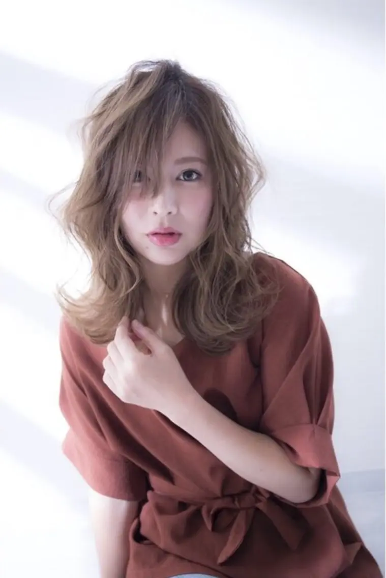 カラー Pino hair 小西冬馬 縮毛矯正のヘアスタイル