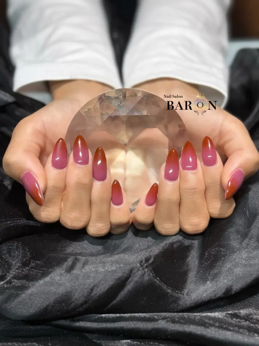 ネイル ハンドネイル BARON LISAのネイルデザイン