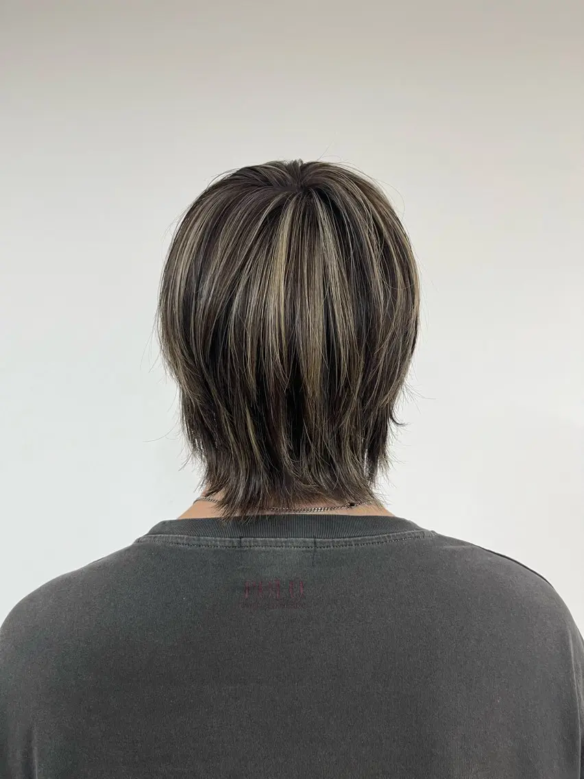 ショート カラー メンズ メンズブリーチ メンズハイライト ブリーチ 抜きっぱなしブロンド ハイライトカラー ヘアカラー (産休中)磯野 風香 ReCharme新保のヘアスタイル