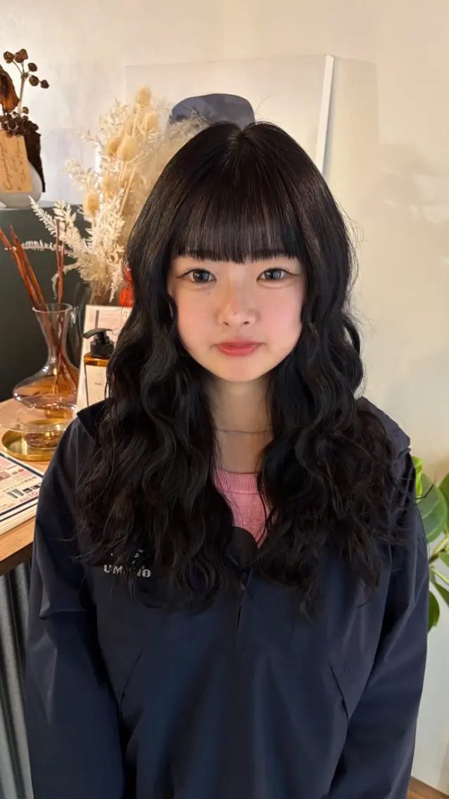 ロング カラー ヘアアレンジ 黒髪 ヘアカラー トリートメント 田中 美海のヘアスタイル