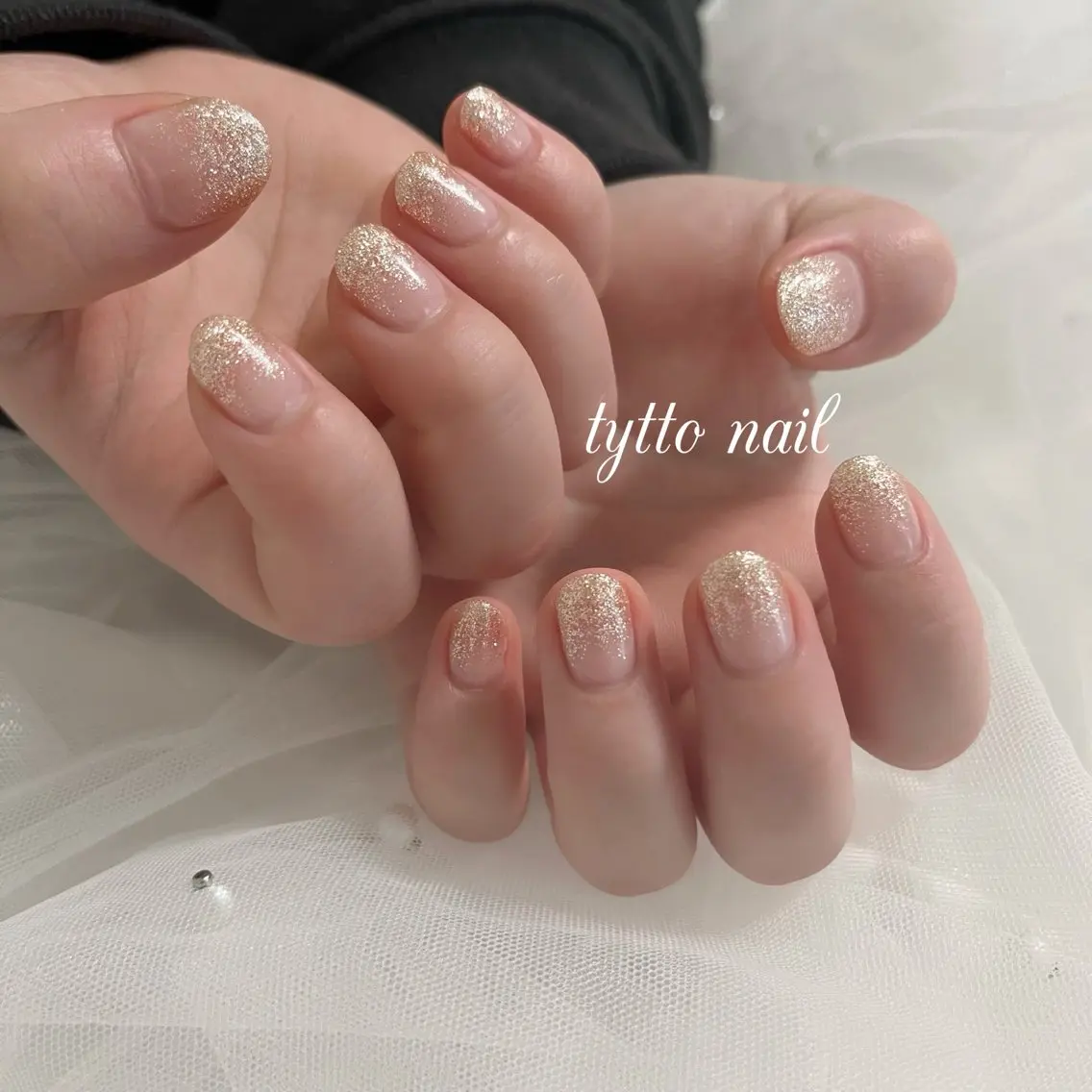 ネイル ガーリー グラデーション ラメ(グリッター) ラメグラデーション オフィスネイル tytto nail ❤︎‪‪eri‪‪のネイルデザイン